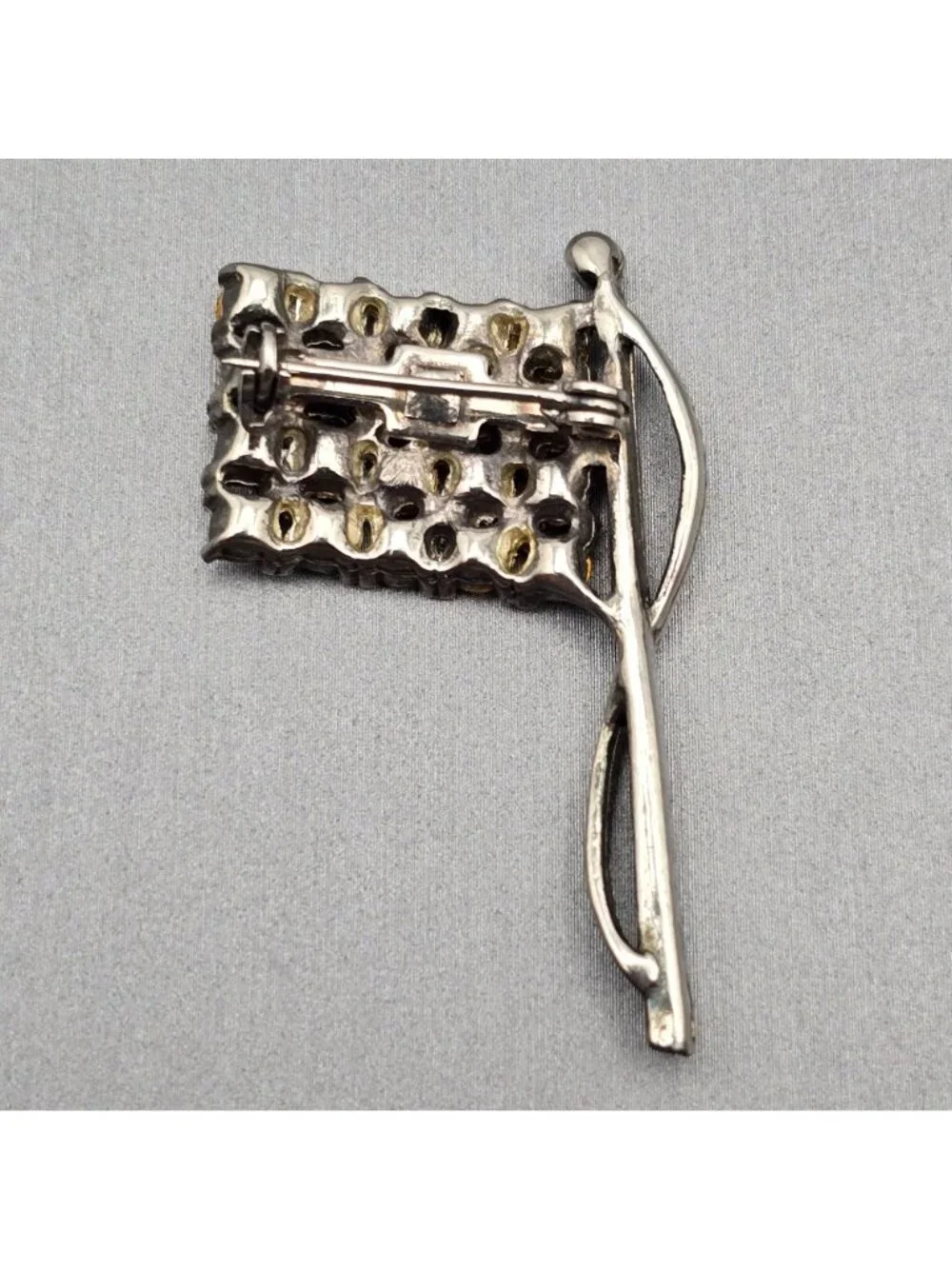 VTG American Flag Brooch Pin Pot Metal Rhinestone Patriotic USA Red White Blue - Picture 3 of 4